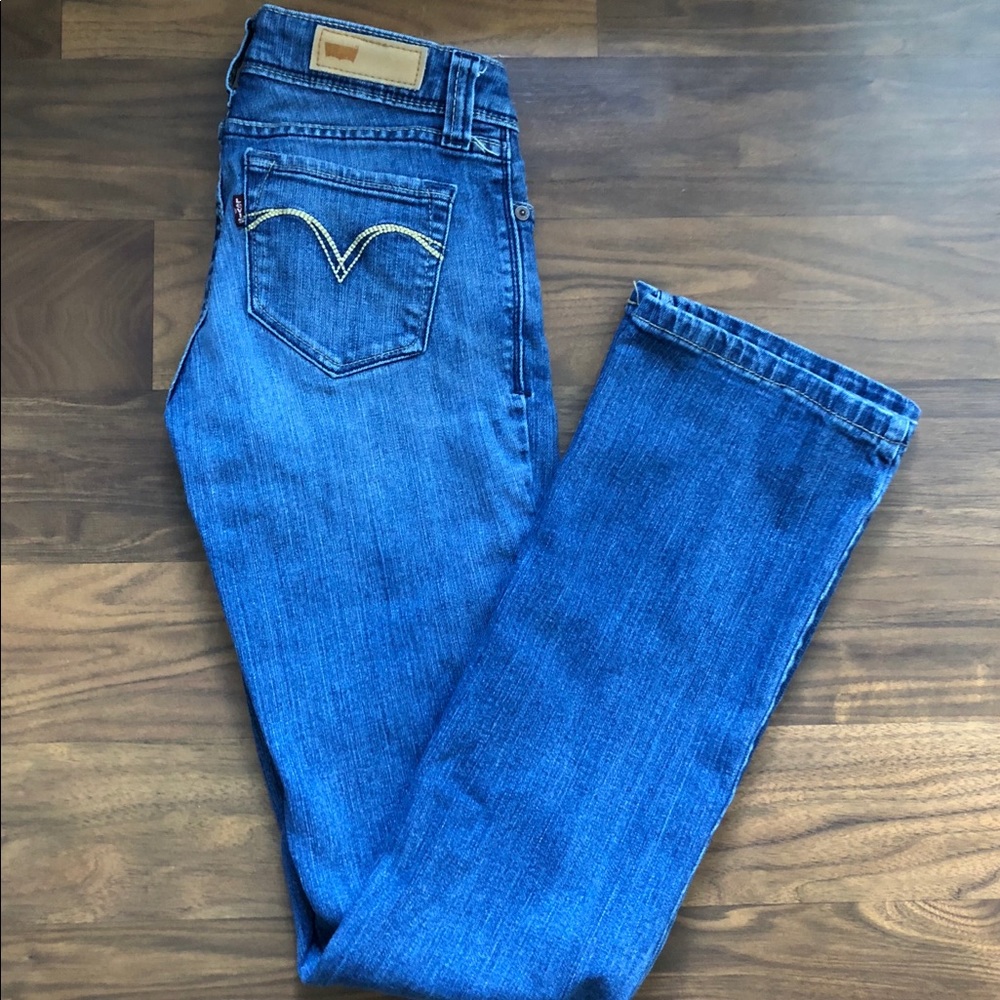 Levi jeans